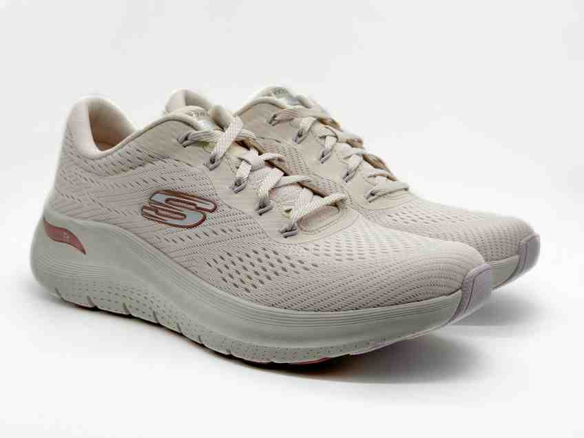 SKECHERS ARCH FIT C2496